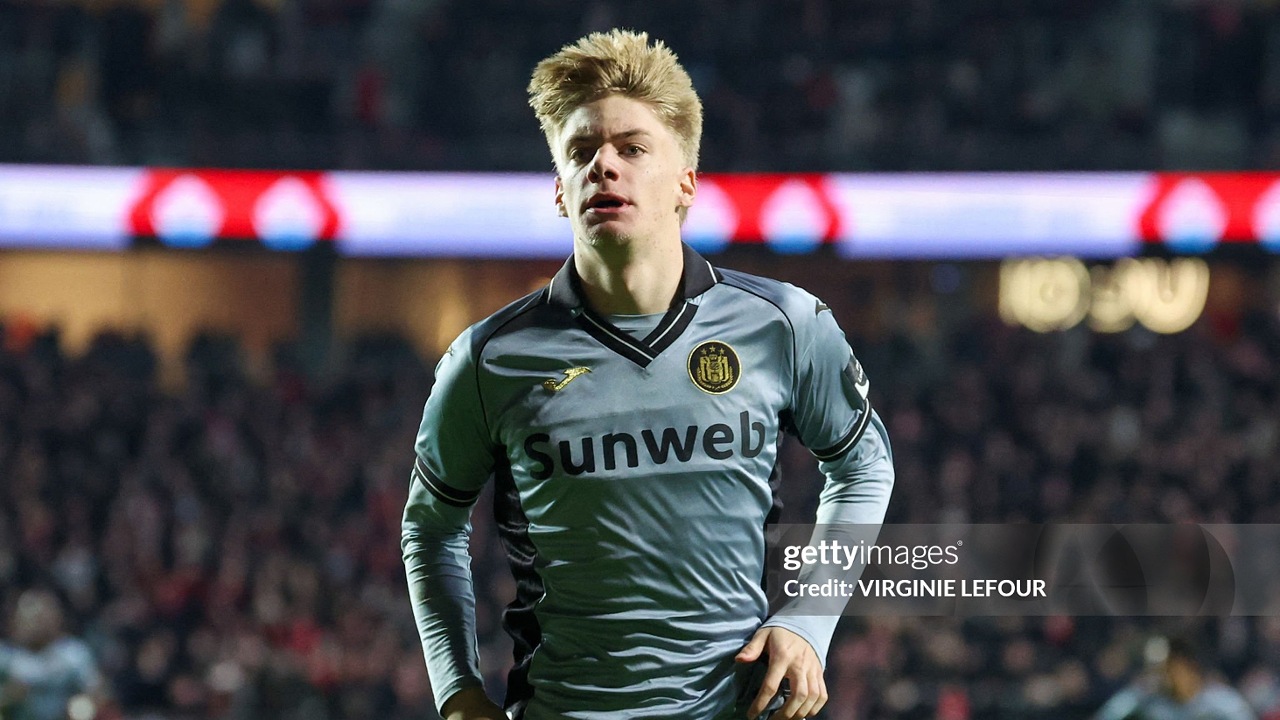 Nathan De Cat Diperebutkan Chelsea dan Manchester City