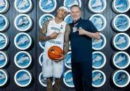 North Carolina Resmi Mengontrak Terrence Brown