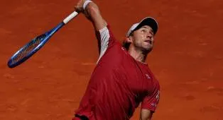 Petik Kemenangan Dramatis, Casper Ruud Kembali Ke Perempatfinal Di Madrid