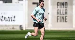 Temui Agen Robert Lewandowski, Juventus Prioritaskan Dusan Vlahovic