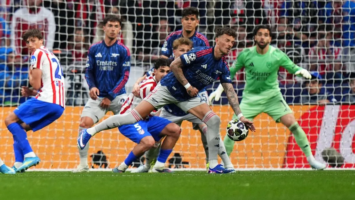 Arsenal Terkesan Dirugikan Penalti Kontroversial di Liga Champions - sumber: (footballlondon)