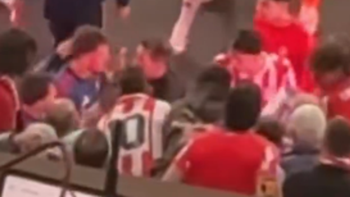 Ben White dan Diego Simeone Terlibat Cekcok di Terowongan