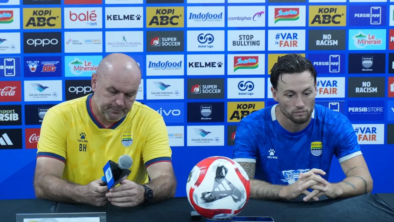 Borneo FC ke Puncak, Bojan Tuntut Persib Tampil Lebih Klinis