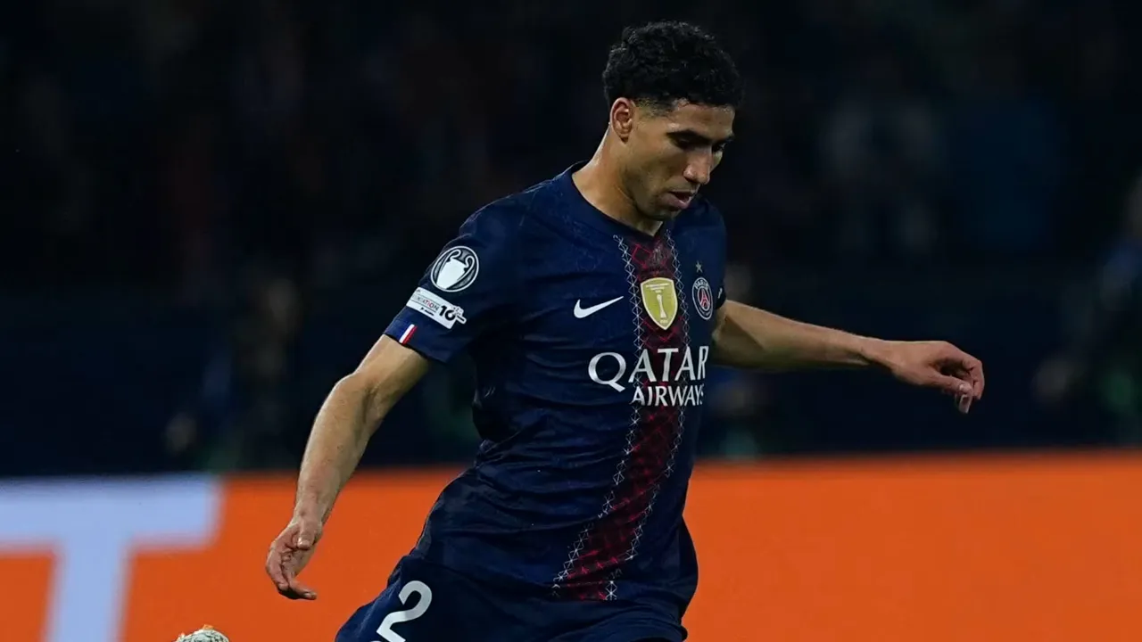 Cedera Paha, Achraf Hakimi Akan Absen di Leg Kedua Lawan Bayern