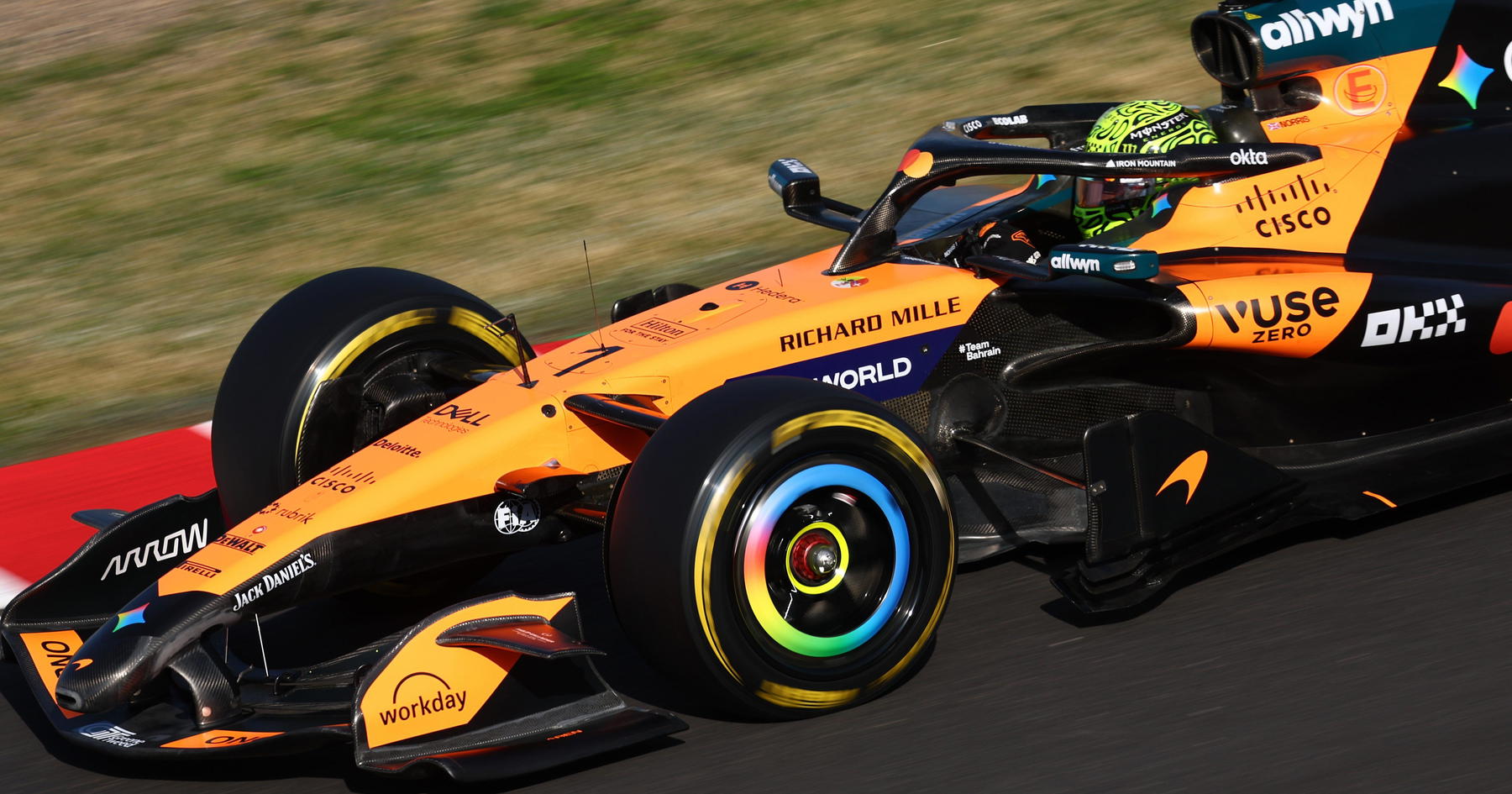 McLaren Temukan Masalah Ban dalam Pengejaran Mercedes