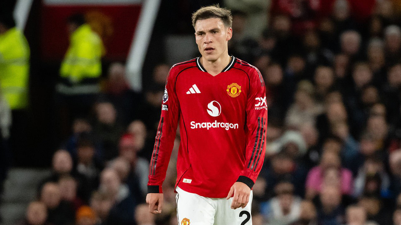 MU Siap Jual, Napoli dan Atletico Berebut Manuel Ugarte