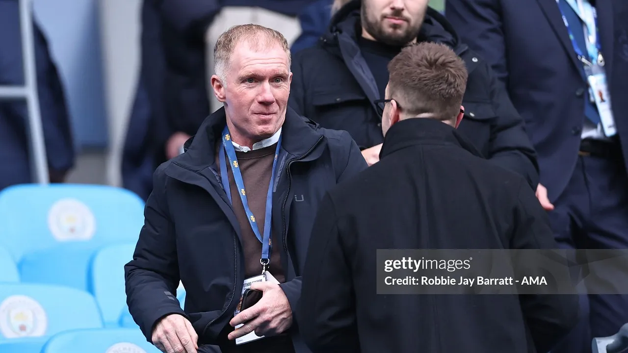 Paul Scholes sebut keputusan Chelsea soal Liam Rosenior keliru
