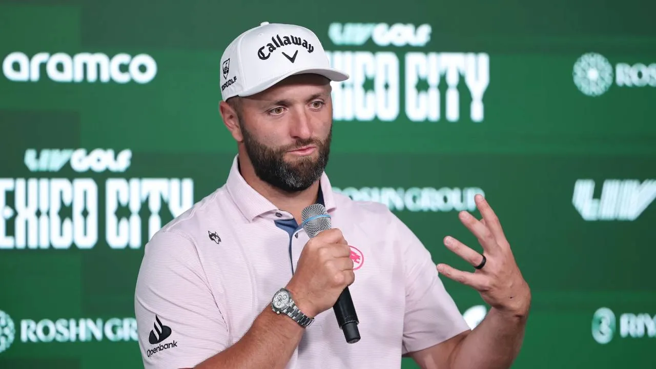 Beberapa nama besar seperti Brooks Koepka menerima program “Returning Member Program” dari LIV Golf dengan sejumlah konsekuensi. (Foto: Golf Digest)