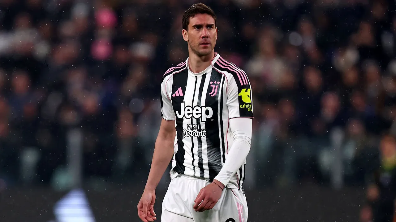 Plot Twist! Dusan Vlahovic Kini Mau Bertahan di Juventus