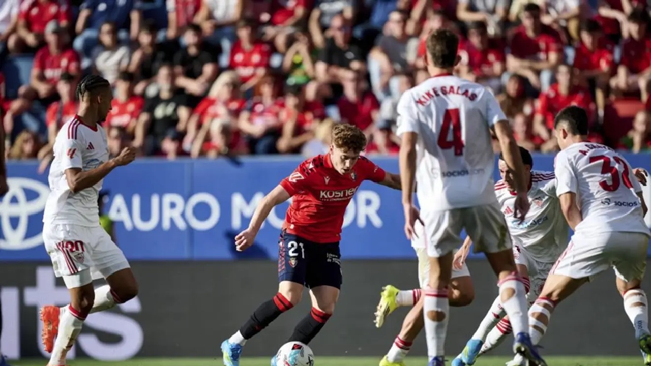 Victor Munoz Alami Cedera Menambah Penderitaan Osasuna