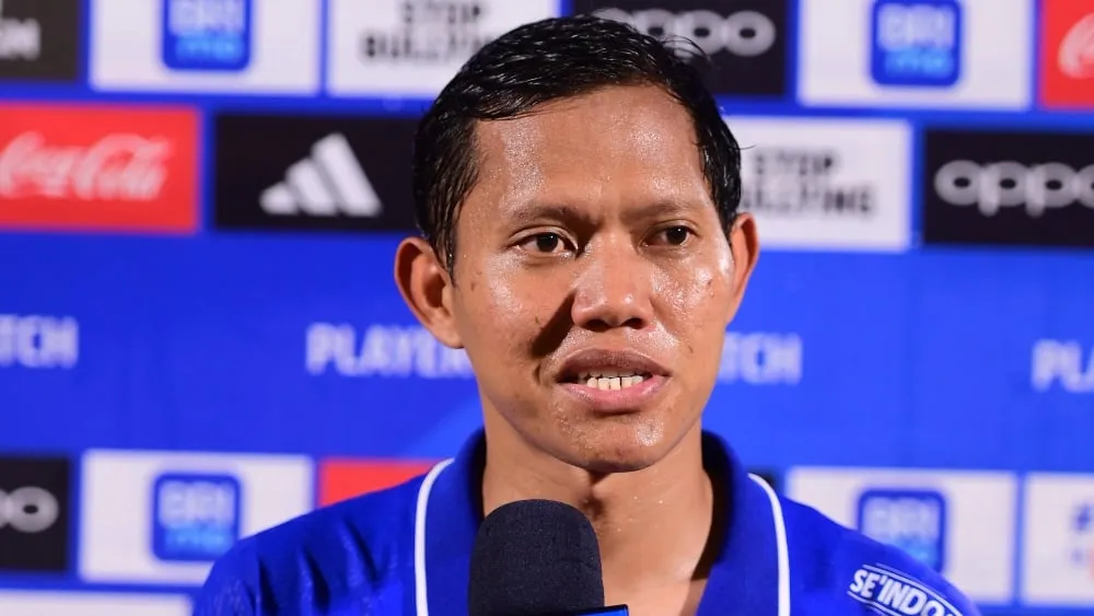 Adam Alis Puji Semangat Juang Persib - sumber: (ileagueid)