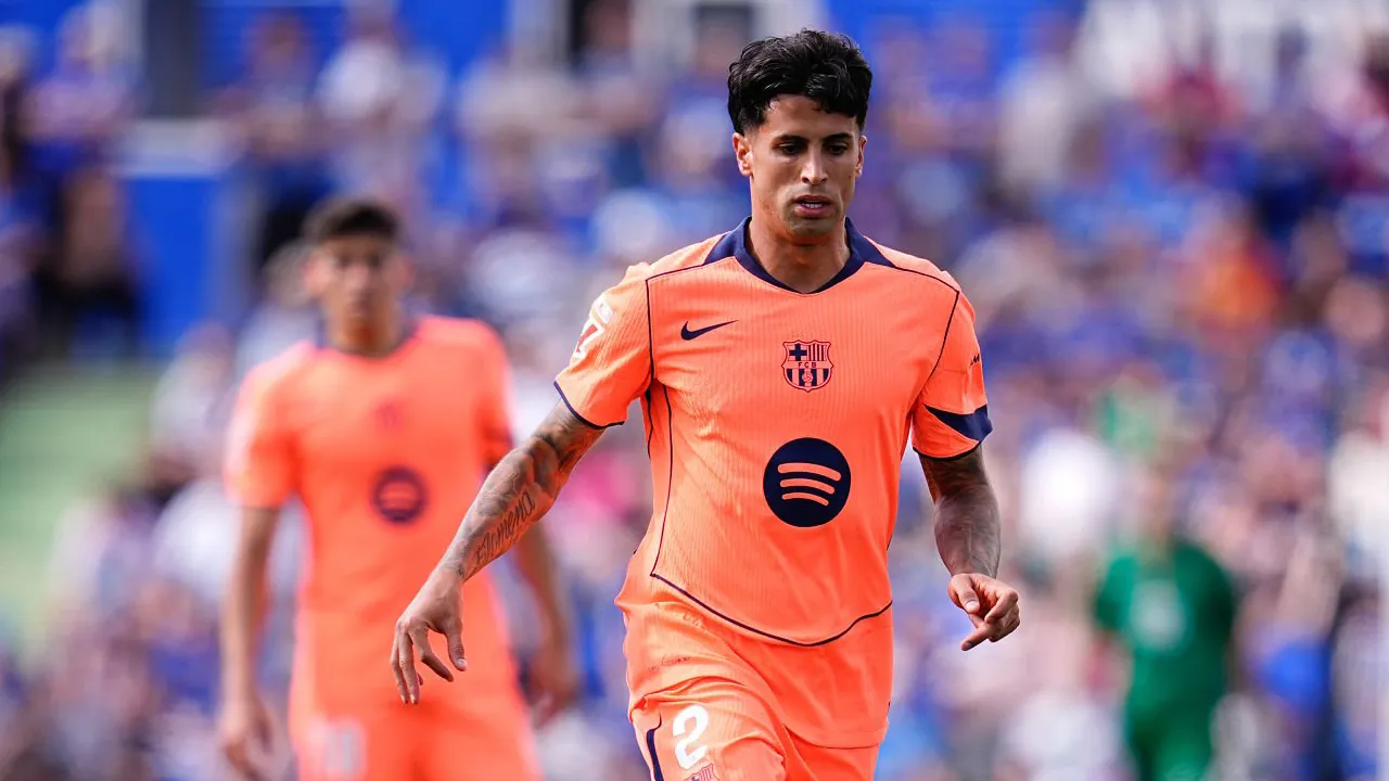 Al Hilal Beri Ultimatum Pada Barcelona Soal Transfer Joao Cancelo