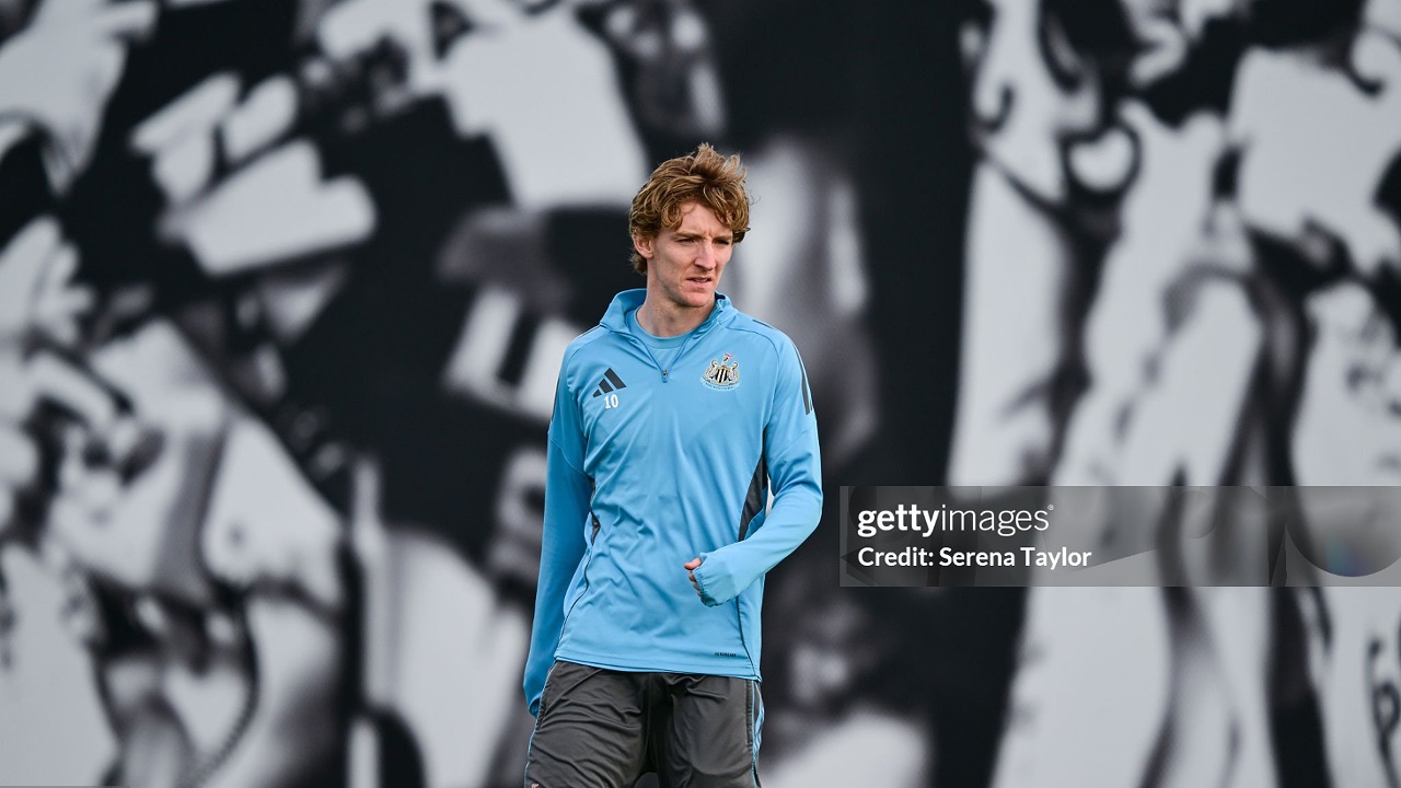 Anthony Gordon Kembali Latihan Jelang Newcastle vs Brighton