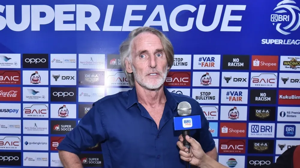 Dewa United Bersiap Hadapi Semen Padang, Riekerink Rencanakan Rotasi Pemain - sumber: (ileagueid)