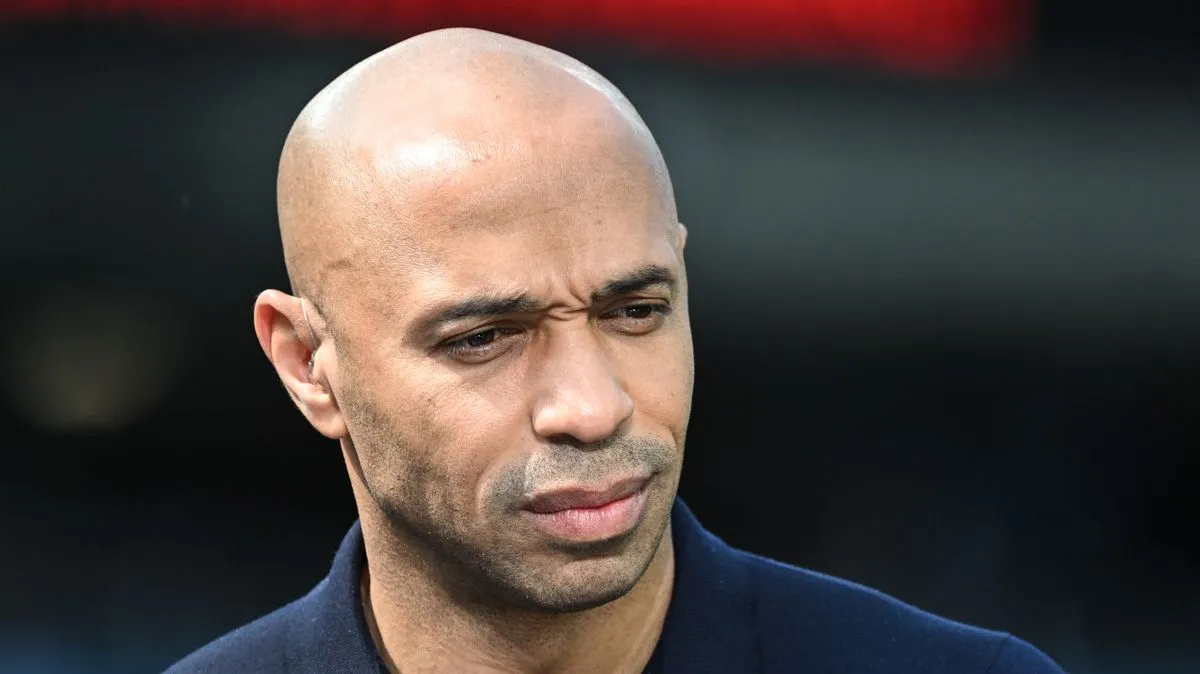 Fabregas Siap Melatih, Henry Sampaikan Pesan untuk Arsenal - sumber: (footballlondon)