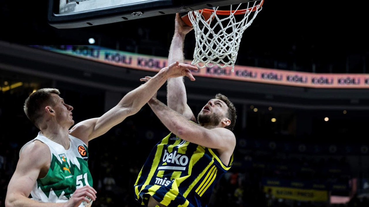 Fenerbahce Beko Selangkah Lagi ke Final EuroLeague Usai Bekuk Zalgiris