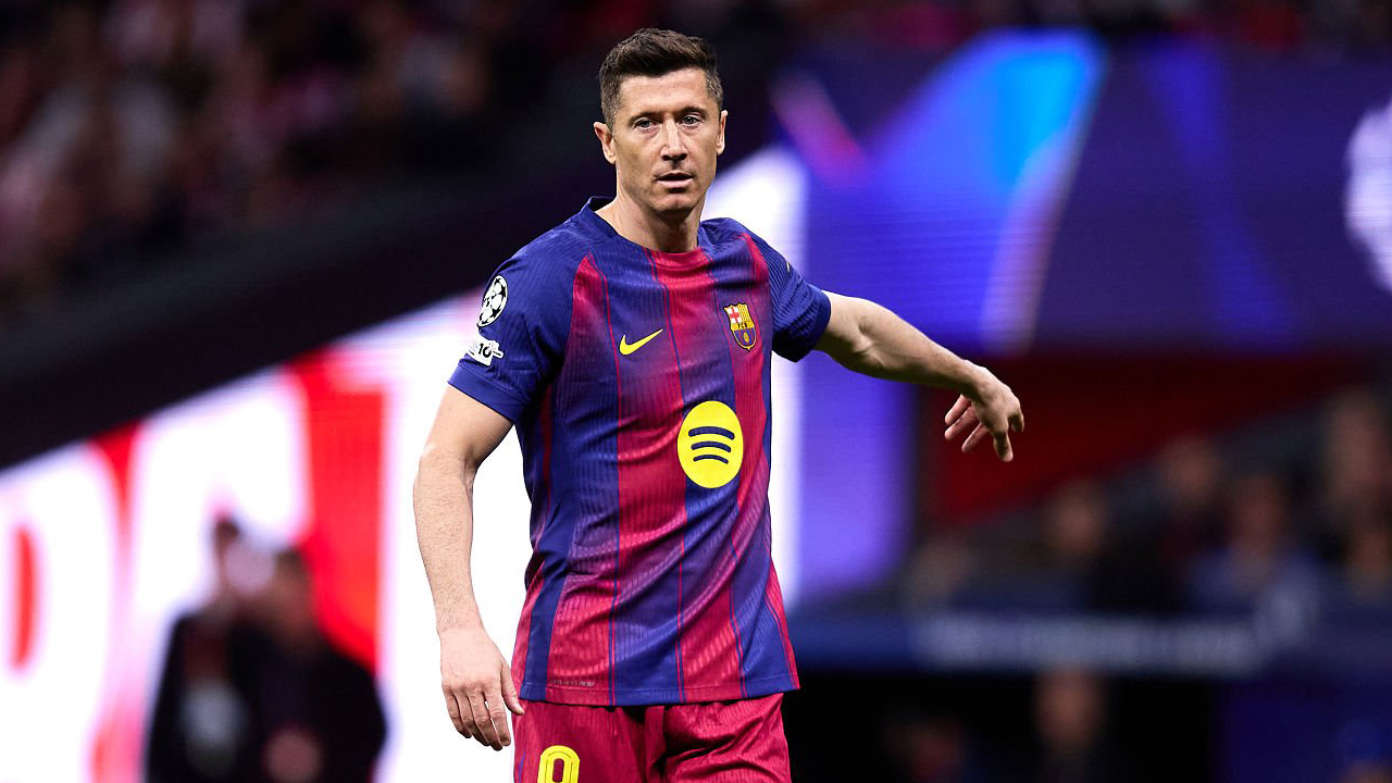 Tambah Daya Gedor, MU Tertarik Rekrut Robert Lewandowski