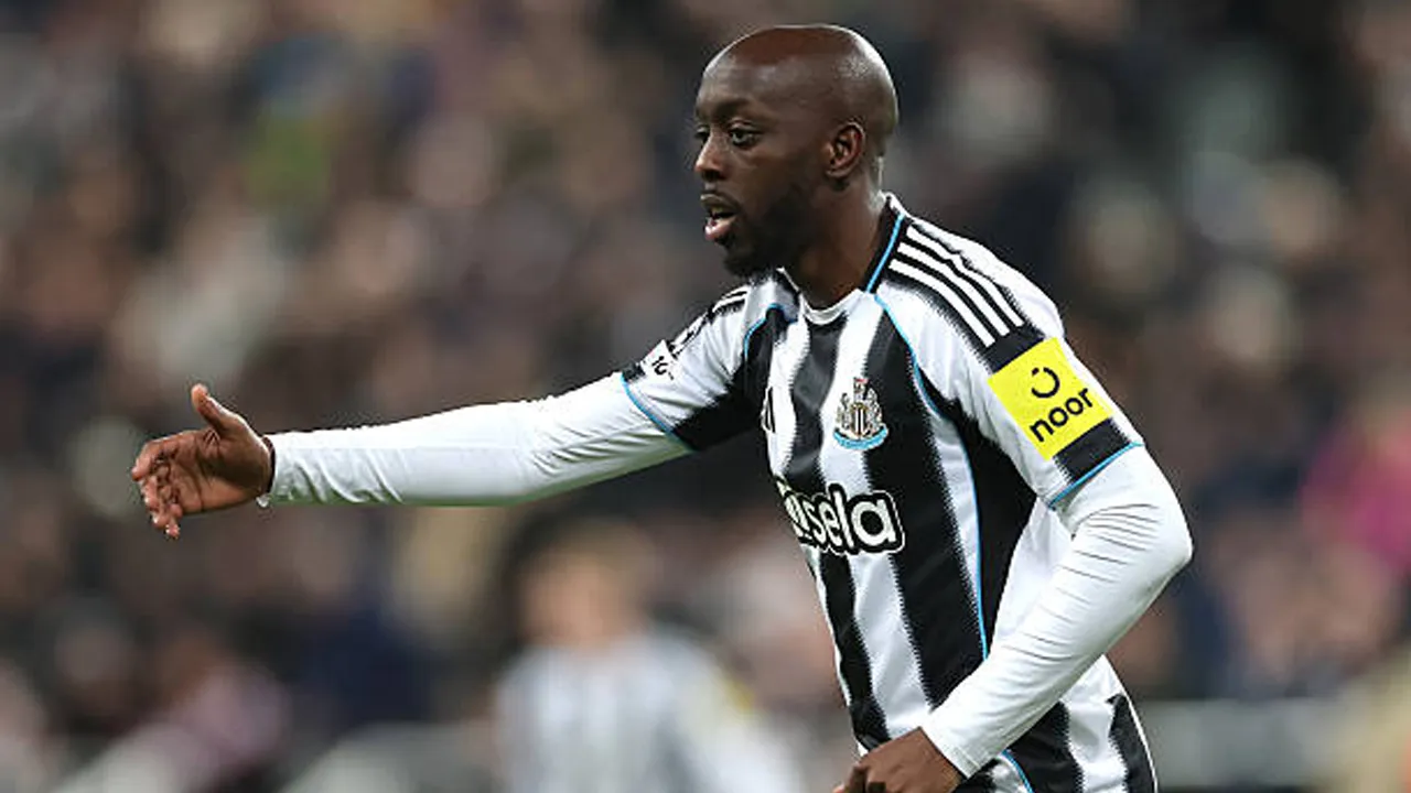 Yoane Wissa Enggan Pergi Meski Newcastle United Berniat Melepasnya
