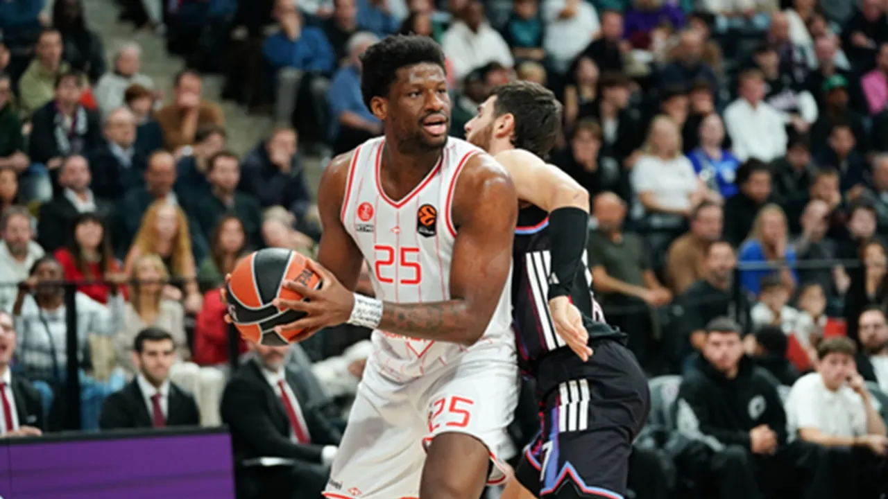 Daniel Oturu Cetak Rekor saat Hapoel Tel Aviv Dikalahkan Real Madrid