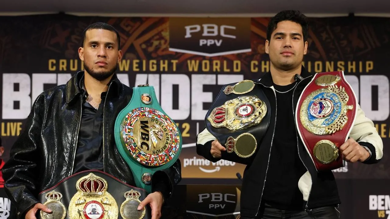 David Benavidez (kiri) dan Gilberto Ramirez. (Foto: Fight TV)