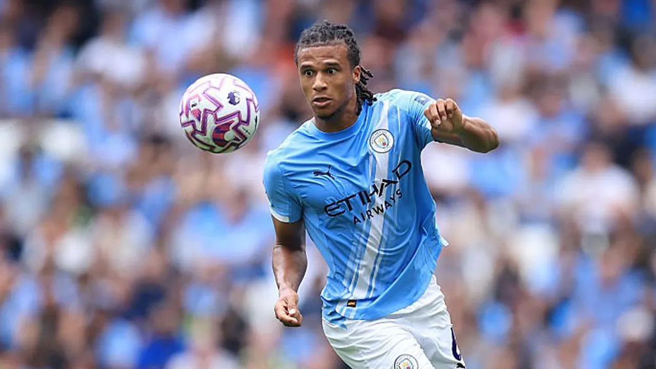 Ditawarkan ke Inter Milan, Marotta Mulai Pertimbangkan Nathan Ake