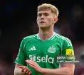 Eddie Howe Jelaskan Alasan Lewis Hall Dicadangkan Lawan Arsenal