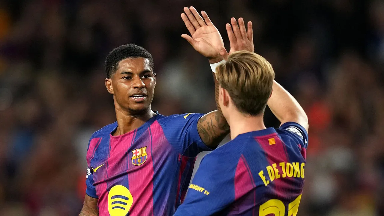 Marcus Rashford dan Frenkie de Jong.