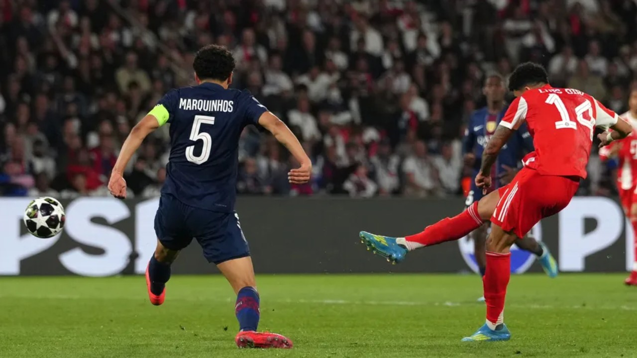 Jelang Duel Leg Kedua, Marquinhos Akui Kewalahan Jaga Luis Diaz