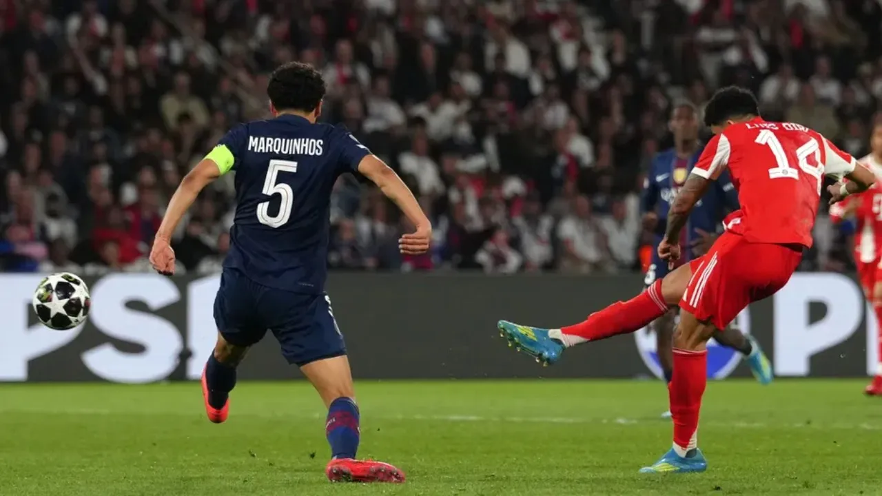 Jelang Duel Leg Kedua, Marquinhos Akui Kewalahan Jaga Luis Diaz