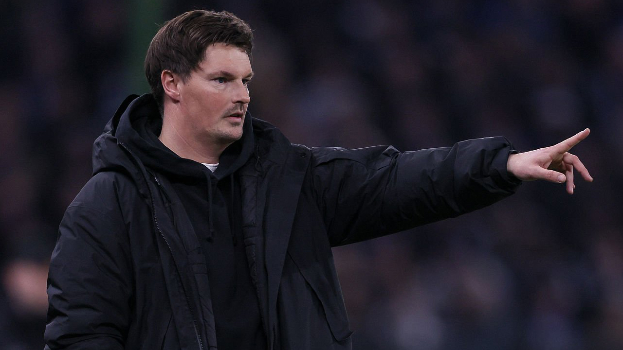 Merlin Polzin Minta Hamburg Tampil Habis-habisan di Markas Frankfurt