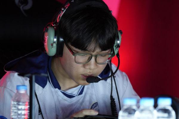 MPL ID S17 W6: EVOS Tumbang, AE Reverse Sweep