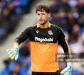 Newcastle United dan Aston Villa Incar Alex Remiro