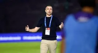 Persik Targetkan Kemenangan Penting Hadapi Arema FC di Gresik