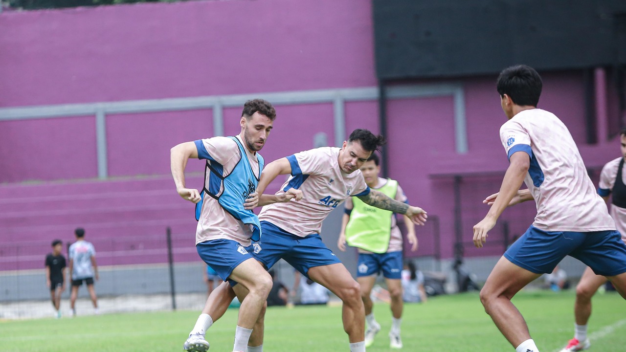Prediksi Persik Kediri Vs Arema FC, Misi Besar Macan Putih Di Derby Jatim