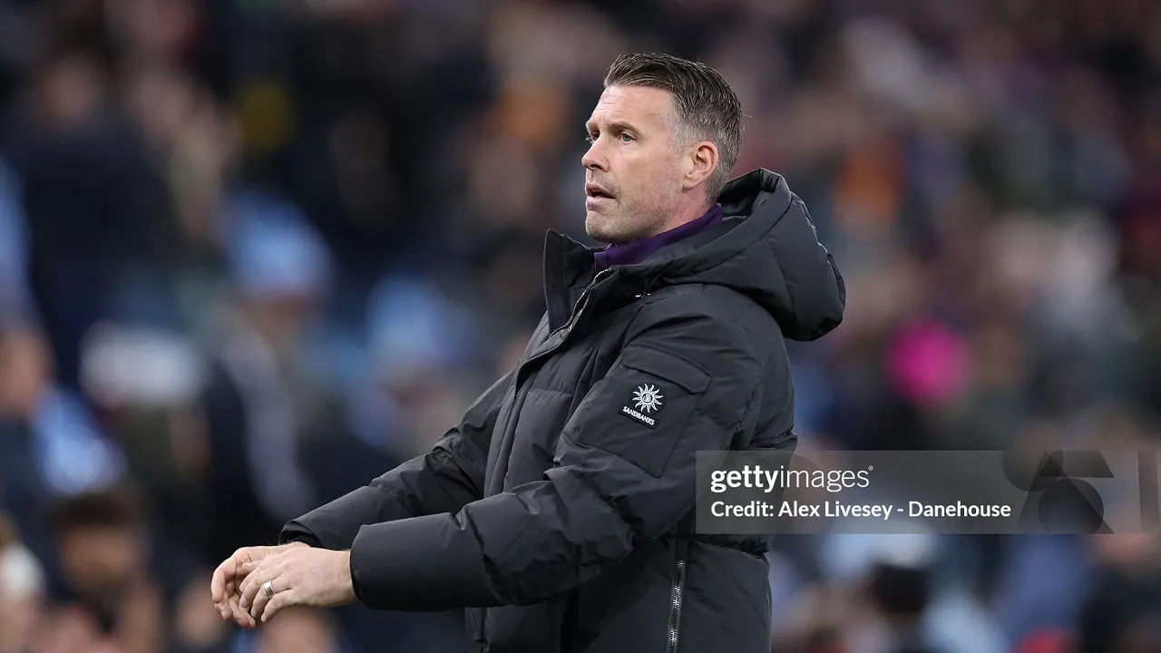 Rob Edwards sebut Wolves butuh waktu untuk bangkit