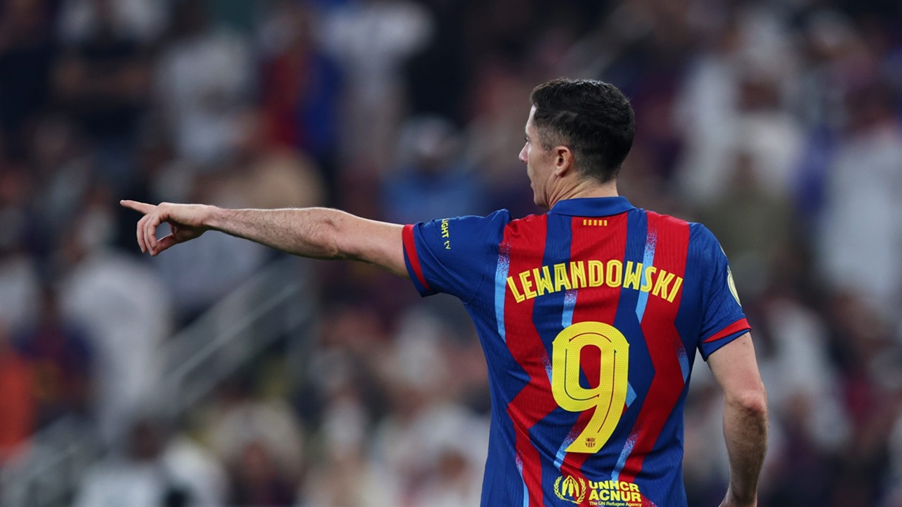Robert Lewandowski Mendekati Rekor yang Legendaris