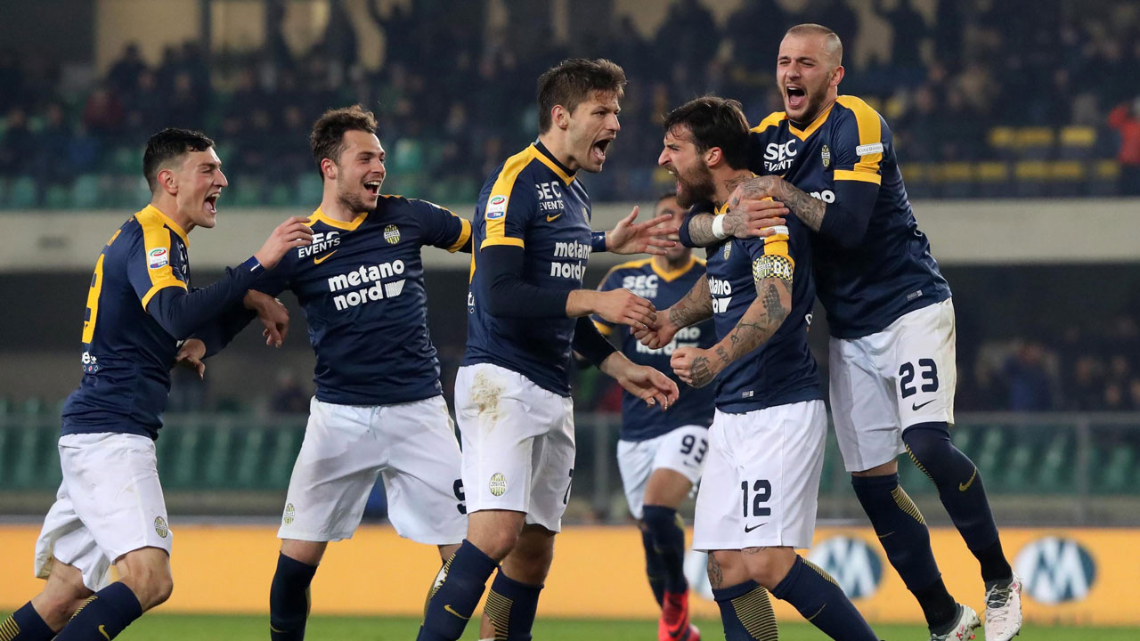 Tidak Hanya Pisa, Lecce Juga Berhasil Kirim Hellas Verona ke Serie B