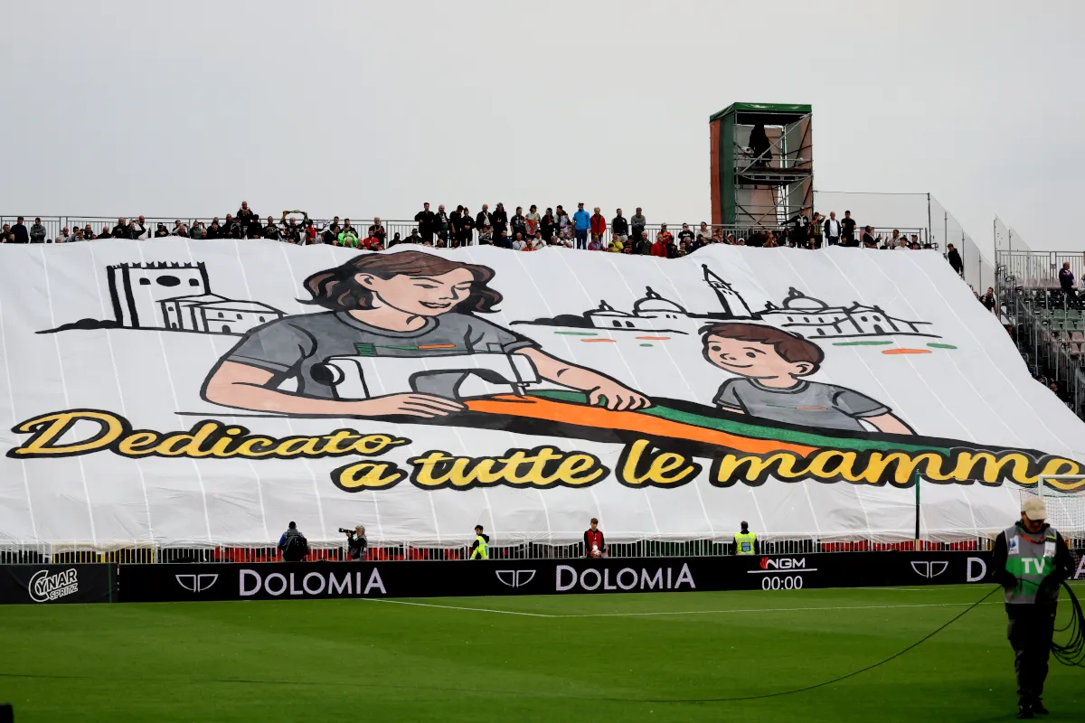 Venezia Raih Promosi ke Serie A, Frosinone Siapkan Selebrasi - sumber: (footballitalia)
