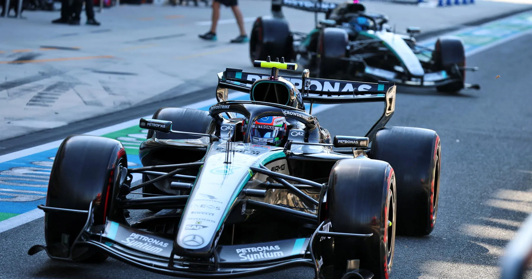Antonelli Raih Pole Ketiga Berturut-turut, Verstappen P2 - sumber: (racingnews365)