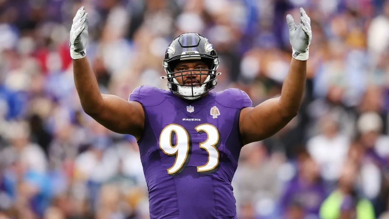 Calais Campbell sebelumnya pernah memperkuat Baltimore pada periode 2020 hingga 2022. (Foto: AP)