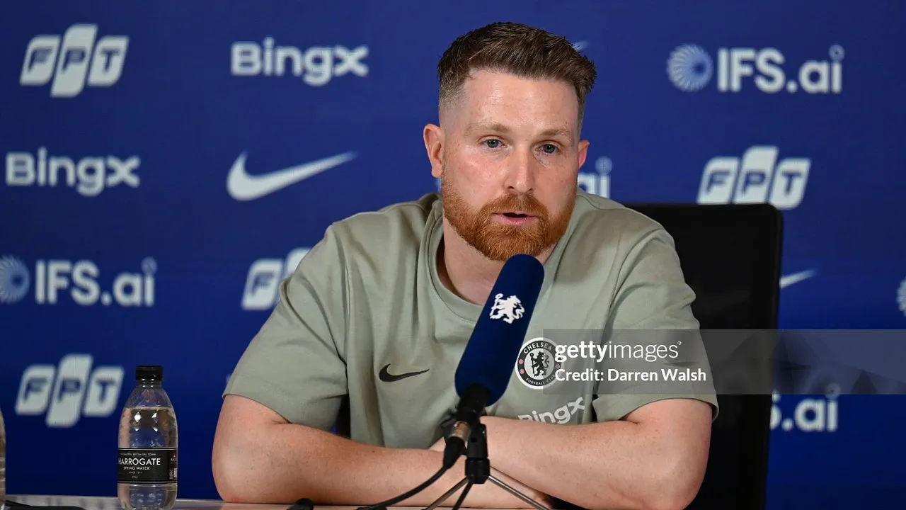 Calum McFarlane minta dukungan fans jelang lawan Nottingham Forest