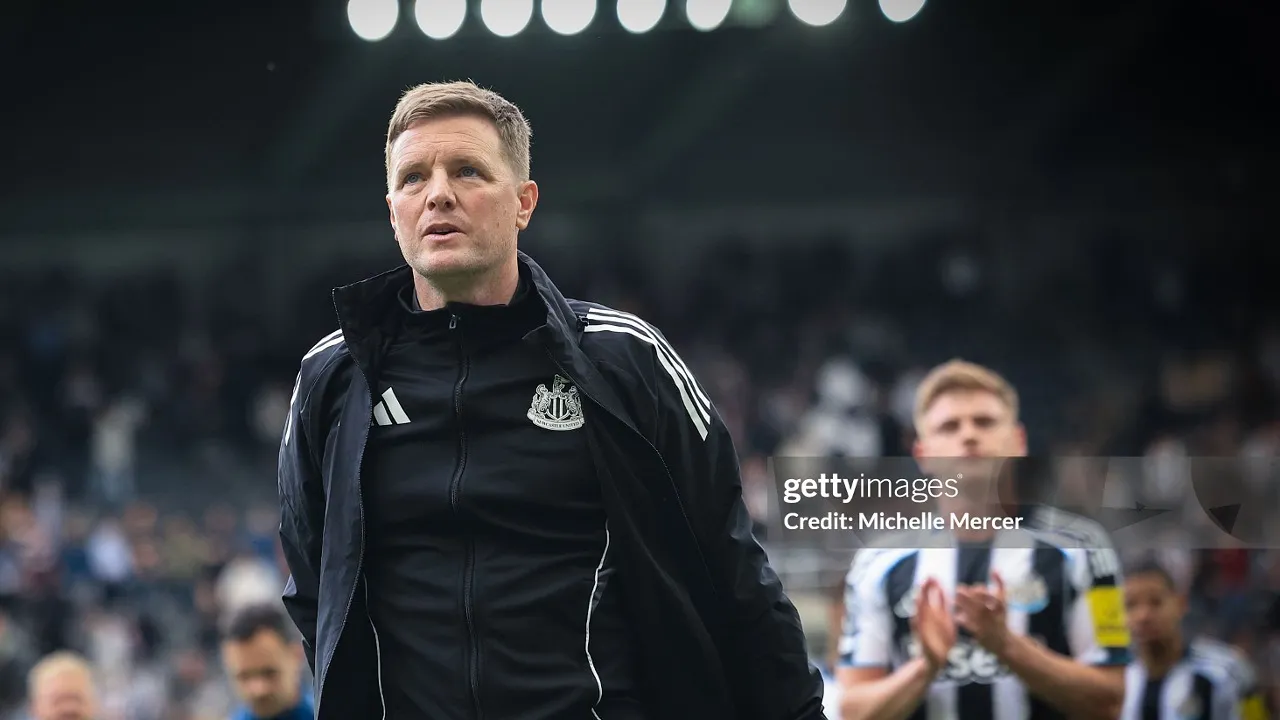 Eddie Howe jawab kritik usai susunan tim Newcastle diprotes
