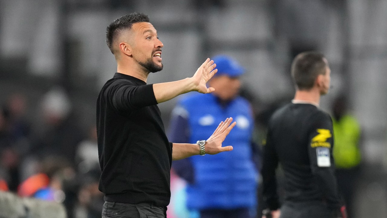 Francesco Farioli Akhirnya Rayakan Gelar Pertamanya Bersama FC Porto