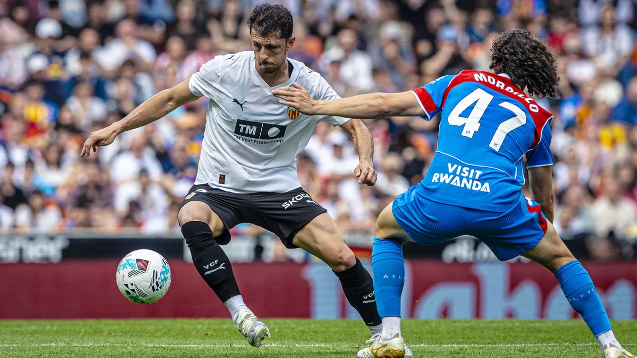 Guido Rodriguez Mengaku Kesal Usai Valencia Dikalahkan Atletico Madrid