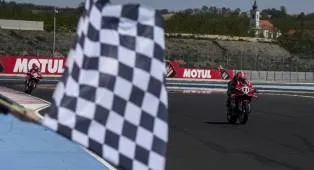 Hasil Superpole Race WSBK Hungaria: Bulega Belum Terbendung