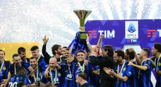 Inter Berpotensi Angkat Trofi Scudetto Usai Laga Krusial Lawan Parma