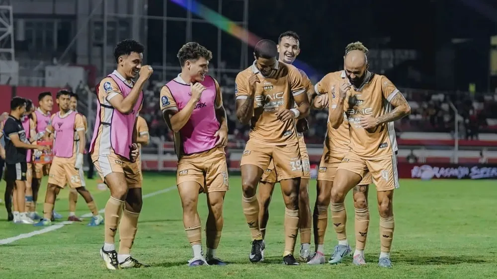 Kebangkitan Dewa United di Putaran Kedua: Riekerink Beberkan Strategi Kunci - sumber: (ileagueid)