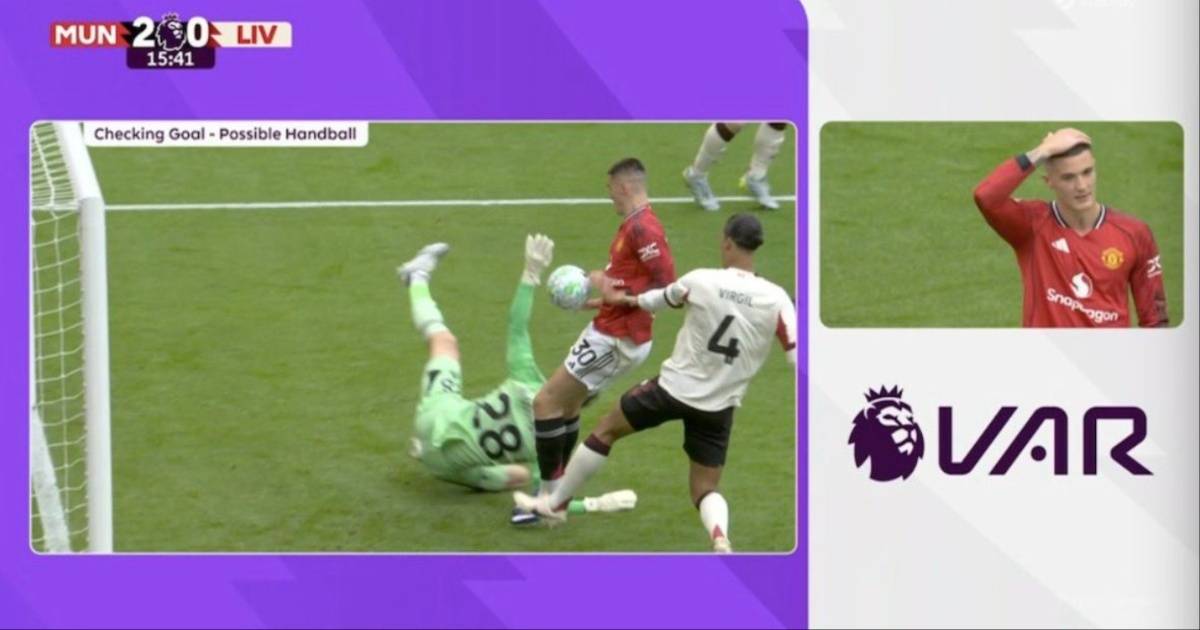 Premier League Angkat Bicara soal Kontroversi Handball Benjamin Sesko di Laga Man Utd vs Liverpool
