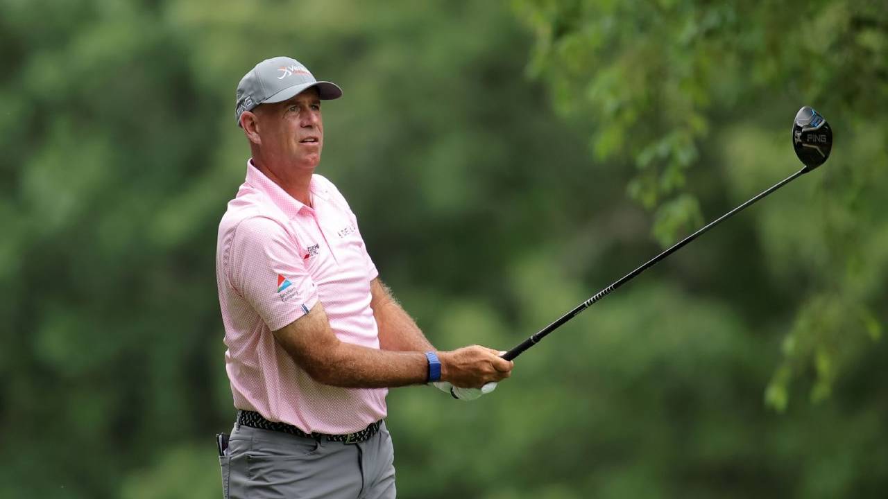Stewart Cink Perlebar Keunggulan Usai Putaran Ketiga Regions Tradition