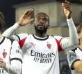 AC Milan vs Sassuolo, Kartu Merah Fikayo Tomori Bikin Milan ‘Lumpuh’